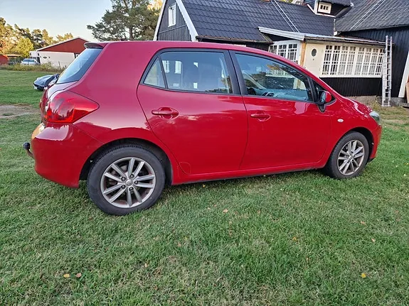 Toyota Auris 2008 photo 4