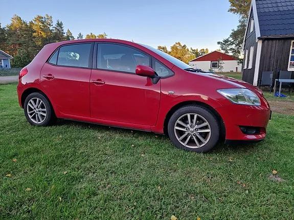 Toyota Auris 2008 photo 3