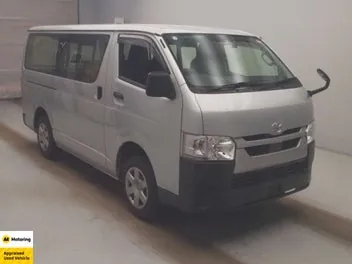 Toyota Hiace 2021 photo 2