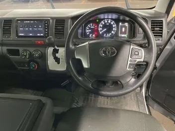 Toyota Hiace 2021 photo 5