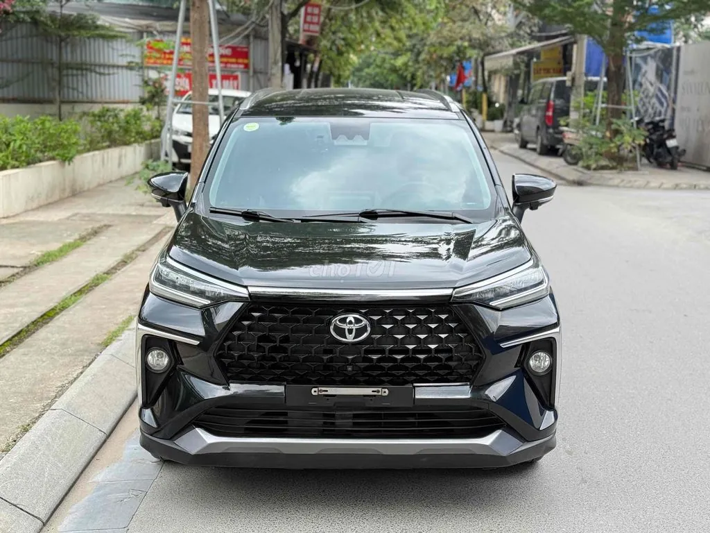 Toyota Veloz Cross