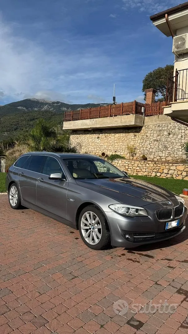 BMW 5 Series 2013 photo 2
