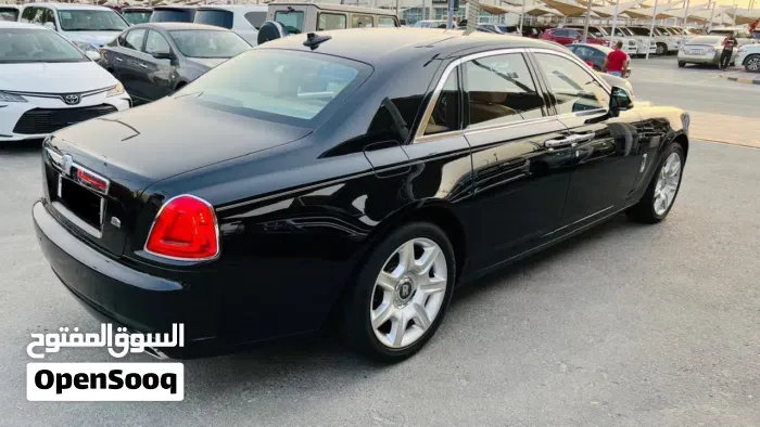 Rolls-Royce Ghost 2012 photo 4