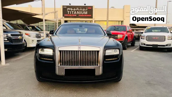Rolls-Royce Ghost 2012 photo 2