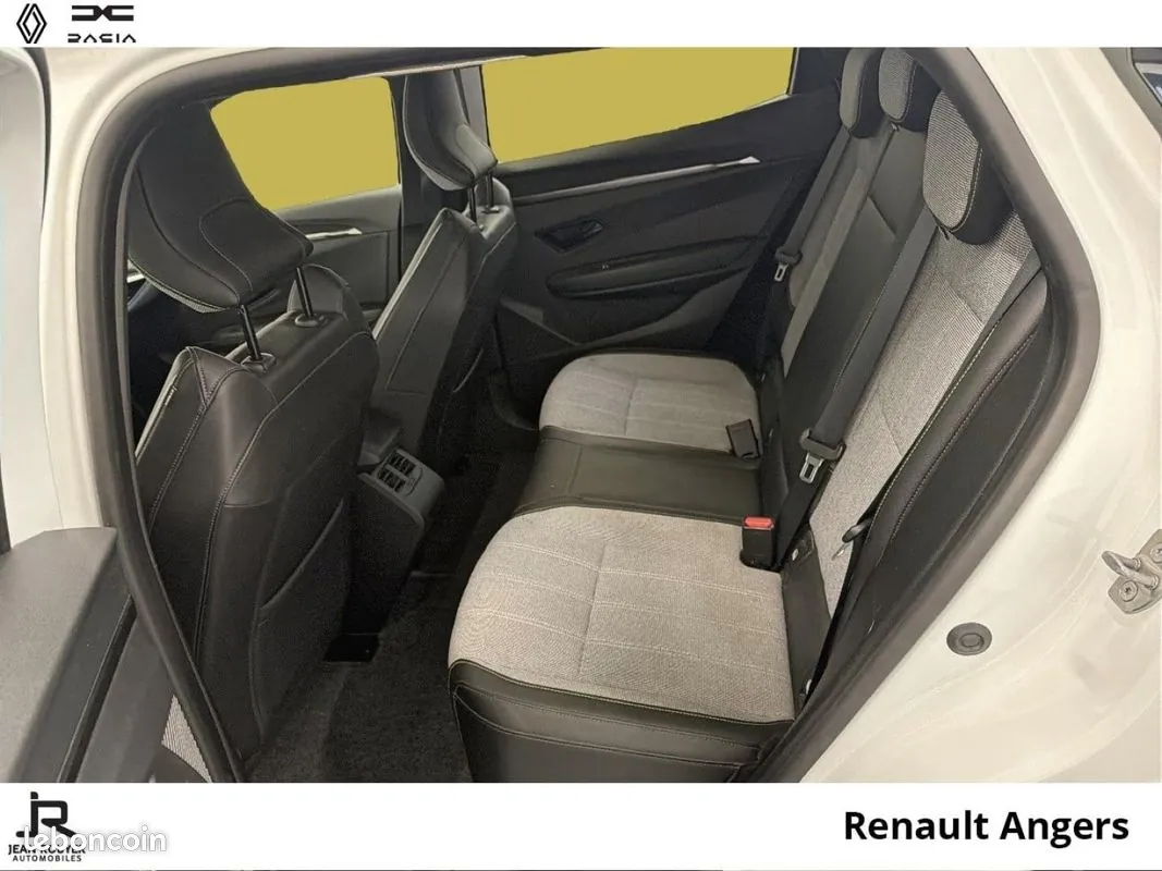 Renault Megane 2023 photo 4