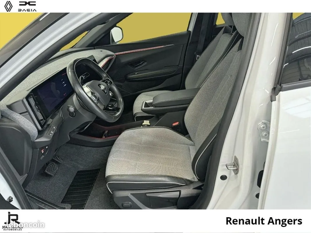 Renault Megane 2023 photo 3