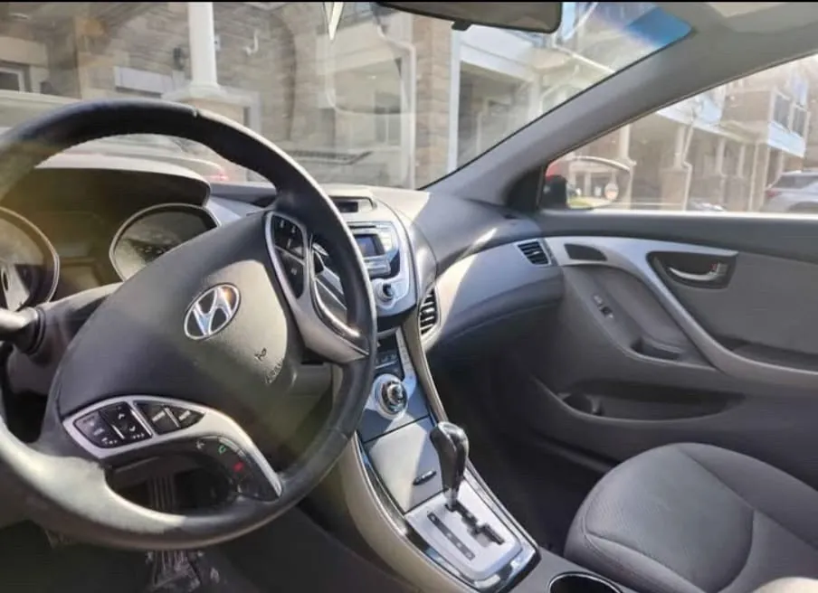 Hyundai Elantra 2011 photo 4