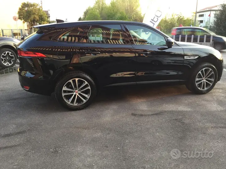 Jaguar F-Pace 2018 photo 3
