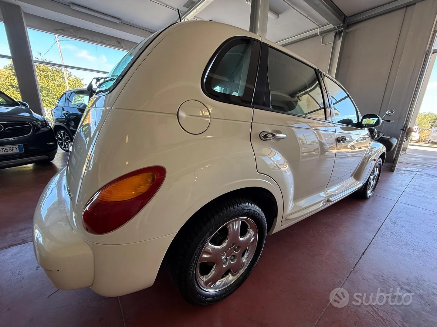 Chrysler Pt Cruiser 2006 photo 2
