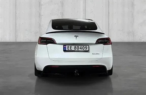 Tesla Model Y 2023 photo 3