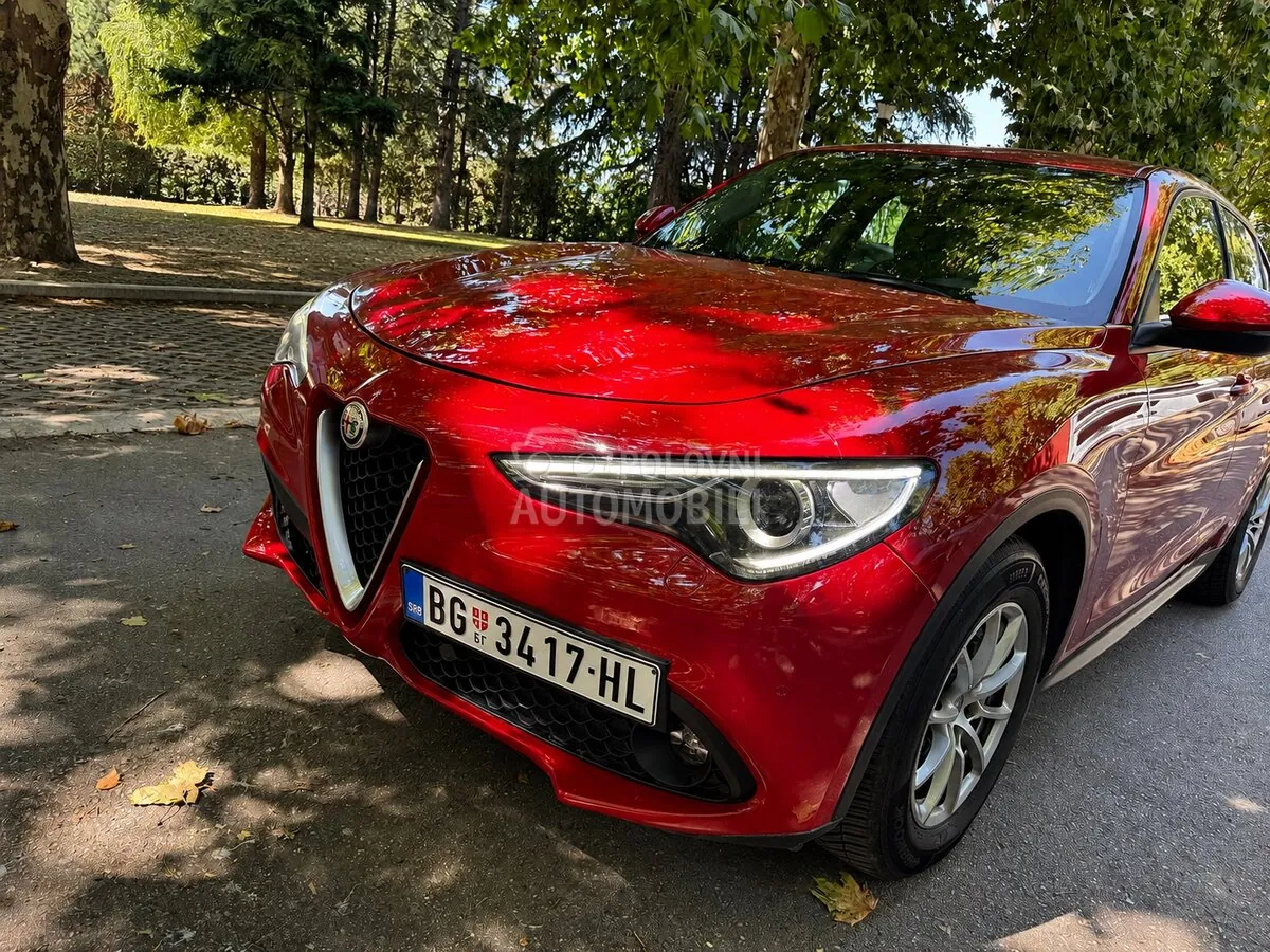 Alfa Romeo Stelvio 2017 photo 4