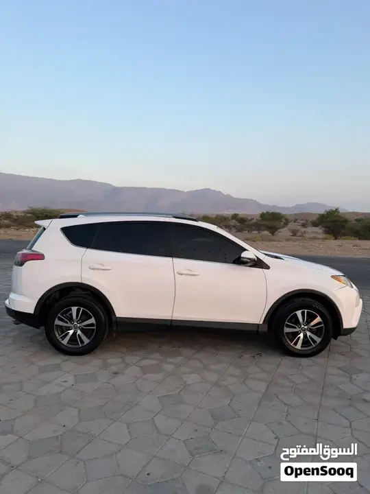 Toyota Rav4 2017 photo 2