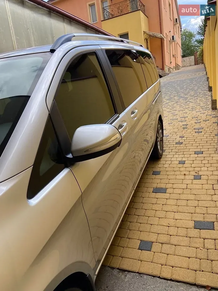 Mercedes-Benz V-Class 2014 photo 2