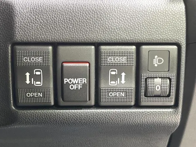 Mazda Premacy 2017 photo 4