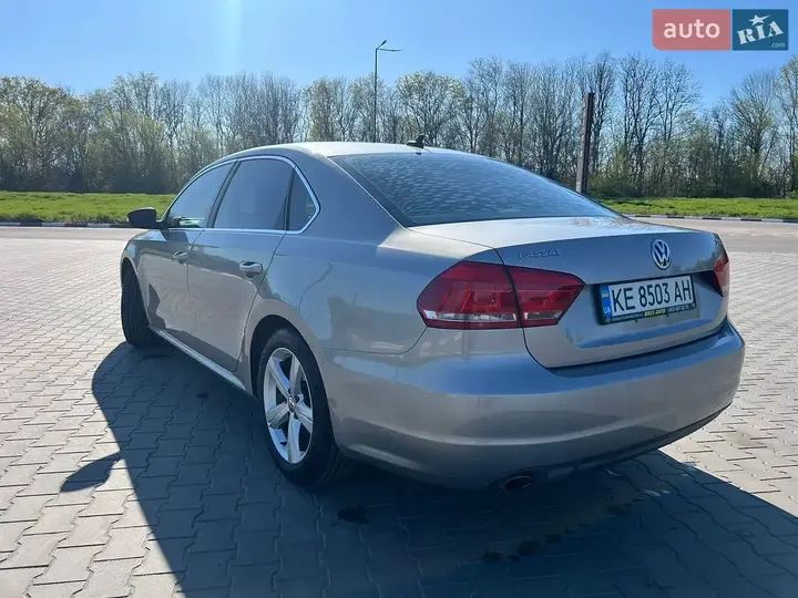 Volkswagen Passat 2014 photo 5
