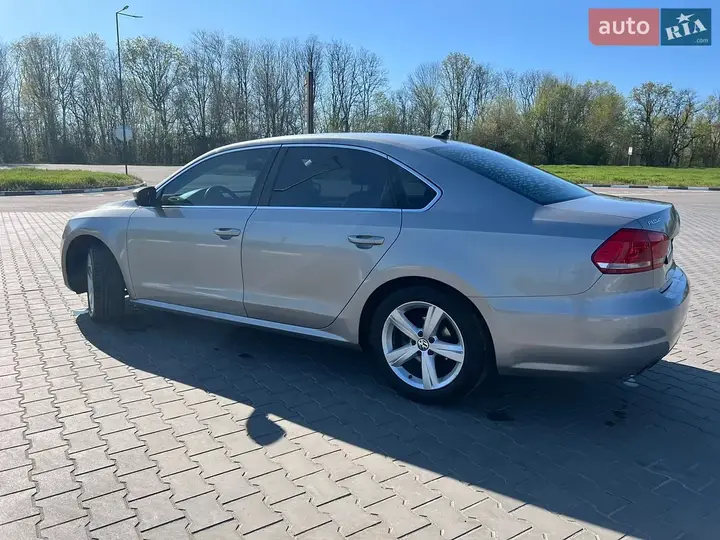 Volkswagen Passat 2014 photo 4