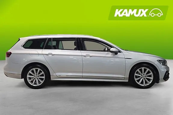 Volkswagen Passat 2020 photo 2
