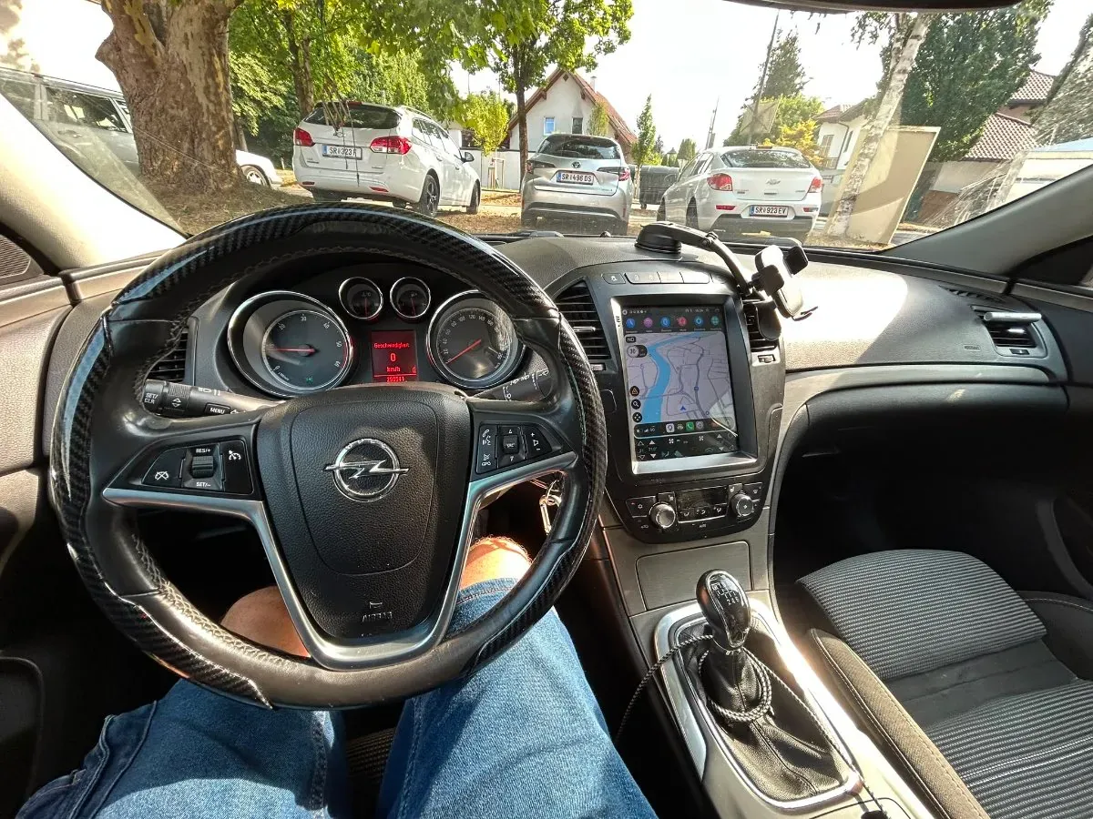 Opel Insignia 2010 photo 3