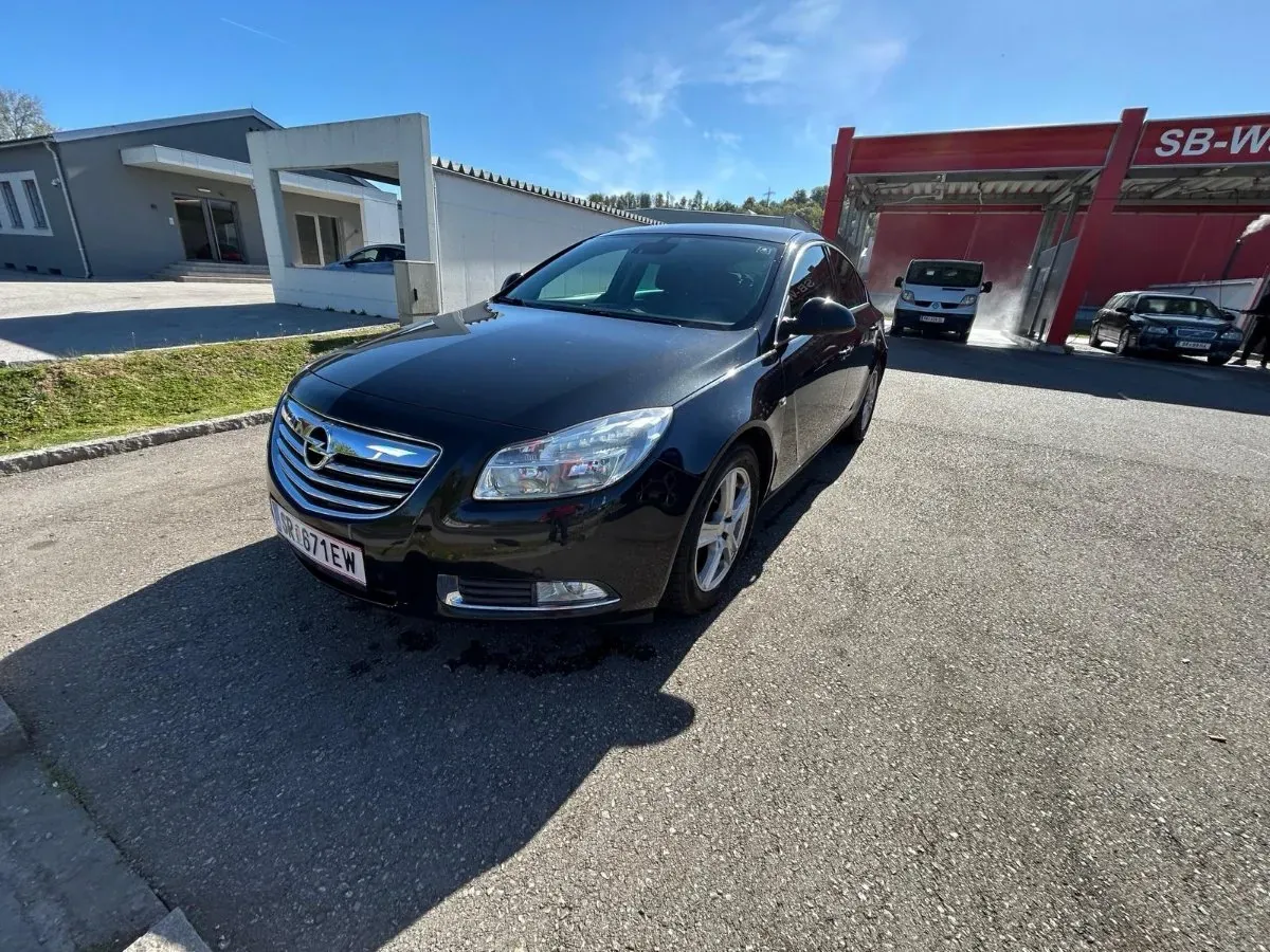 Opel Insignia 2010 photo 2