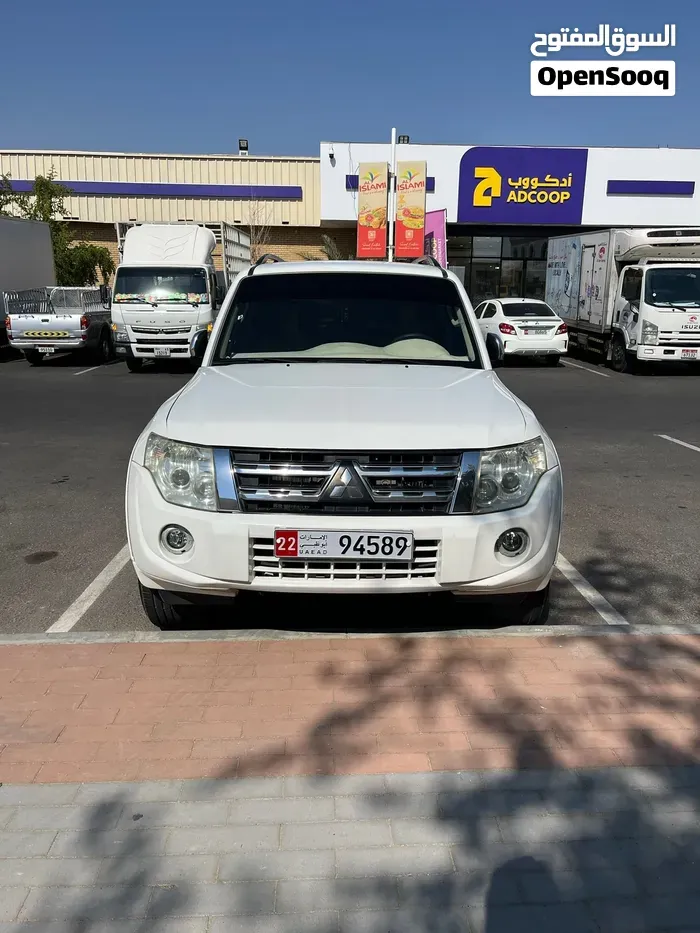 Mitsubishi Pajero 2013 photo 4