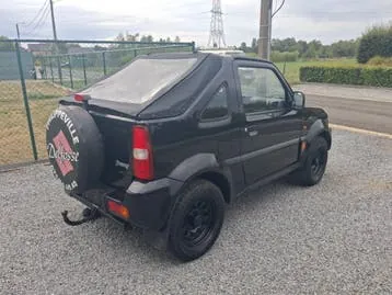 Suzuki Jimny 2000 photo 3