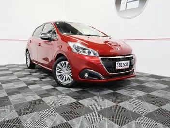 Peugeot 208 2018 photo 2