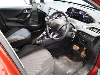 Peugeot 208 2018 photo 4