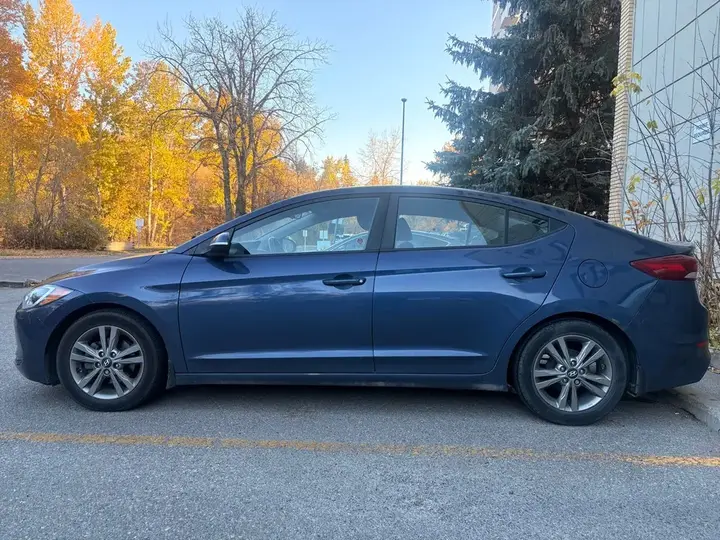 Hyundai Elantra 2018 photo 3