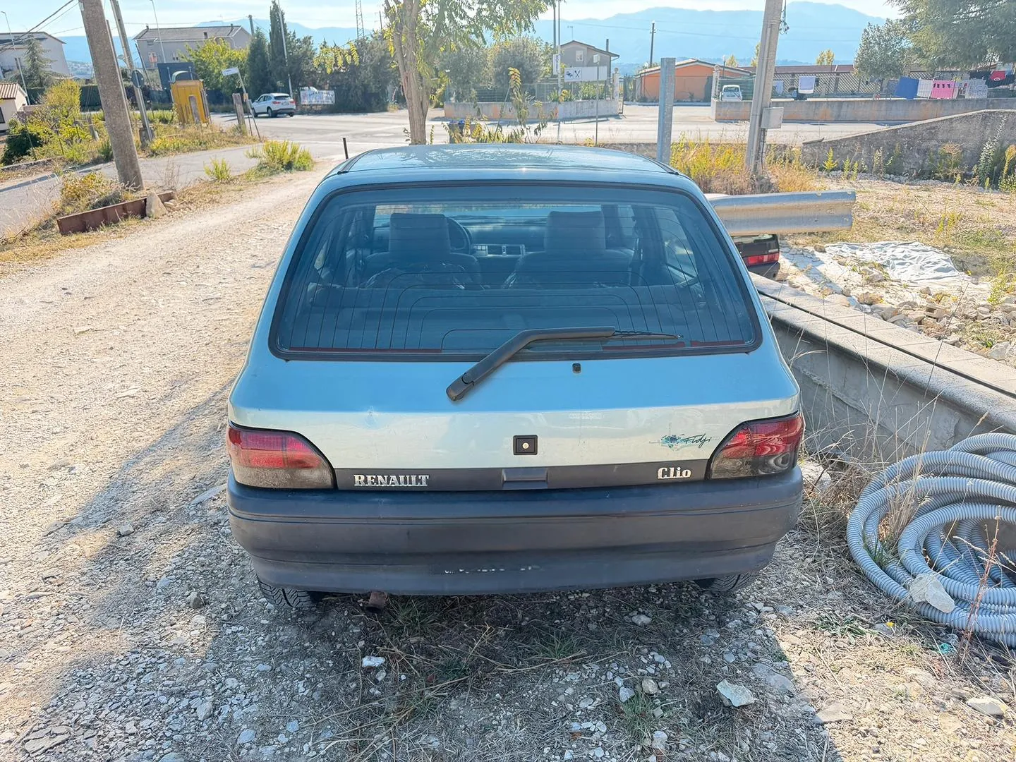 Renault Clio 2000 photo 2