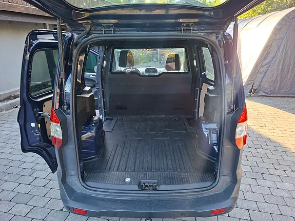 Ford Courier 2015 photo 4