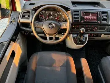 Volkswagen Transporter 2017 photo 2