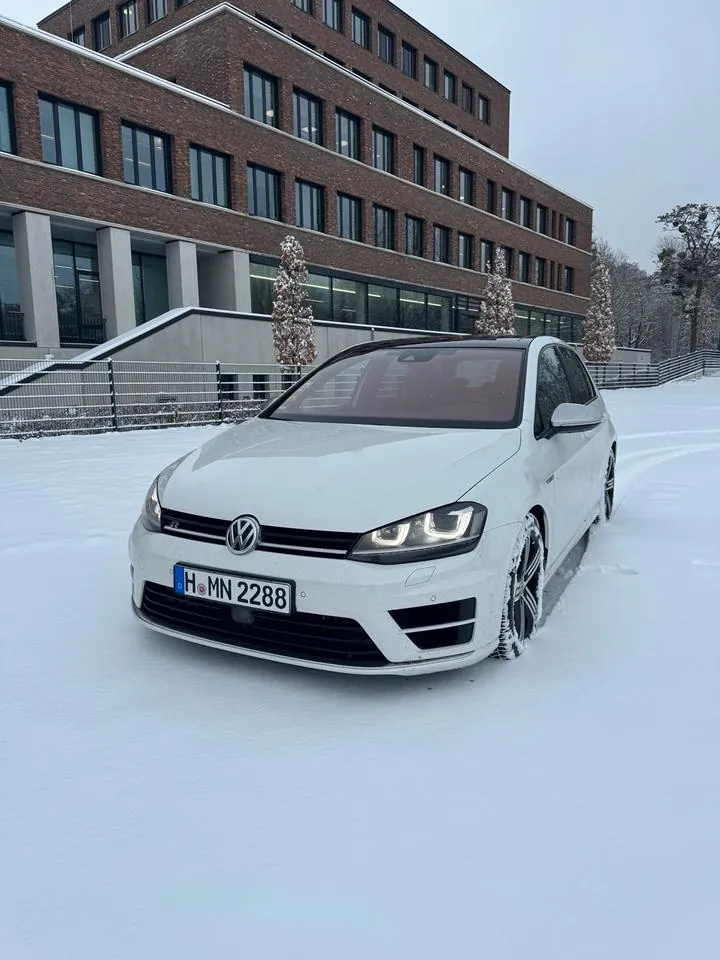 Volkswagen Golf R