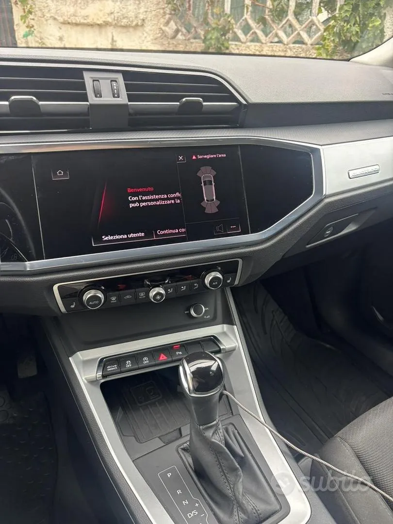 Audi Q3 2021 photo 5