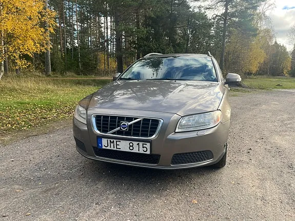Volvo V70 2009 photo 3