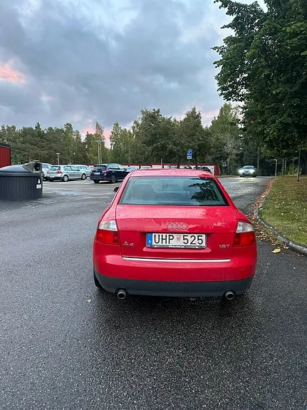 Audi A4 2004 photo 4