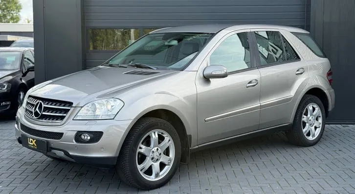 Mercedes-Benz M-Class 2005 photo 3