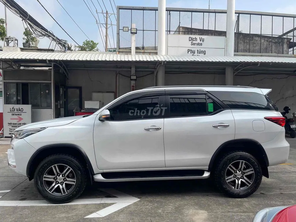 Toyota Fortuner 2022 photo 4