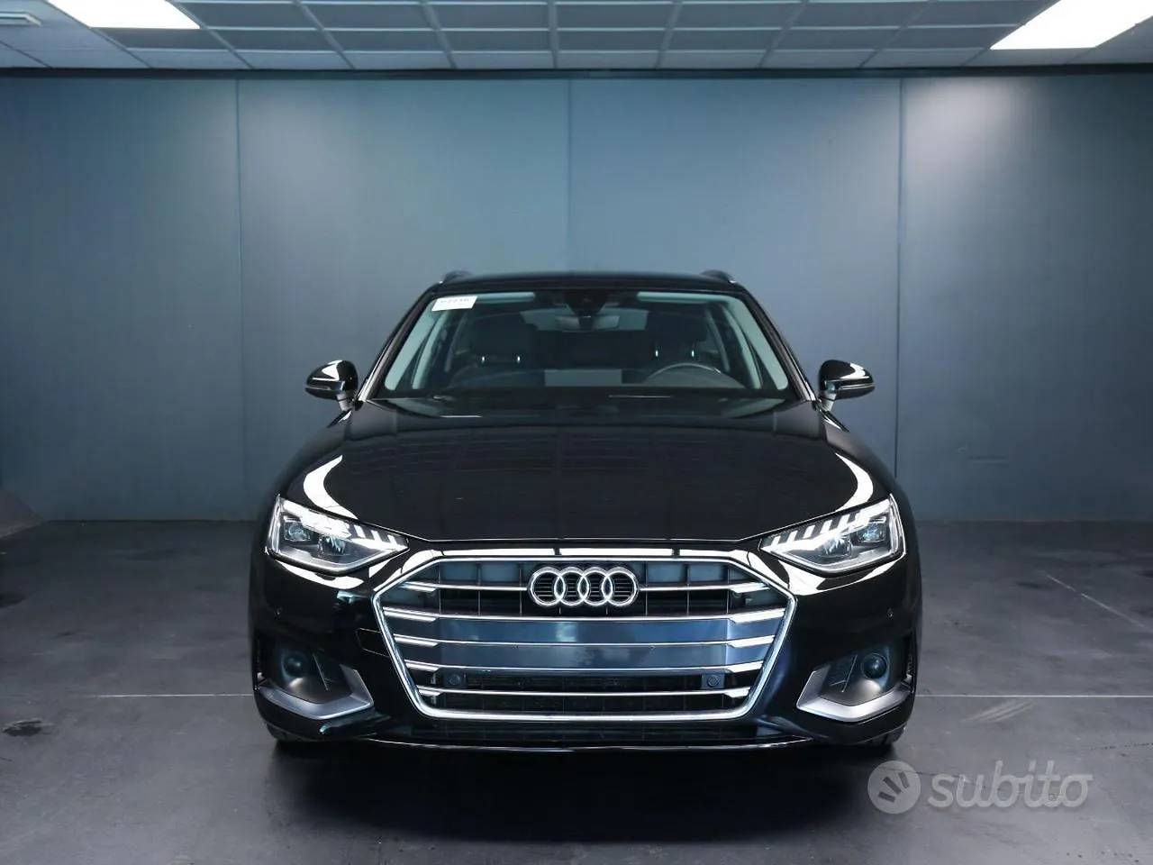 Audi A4 Avant 2023 photo 2