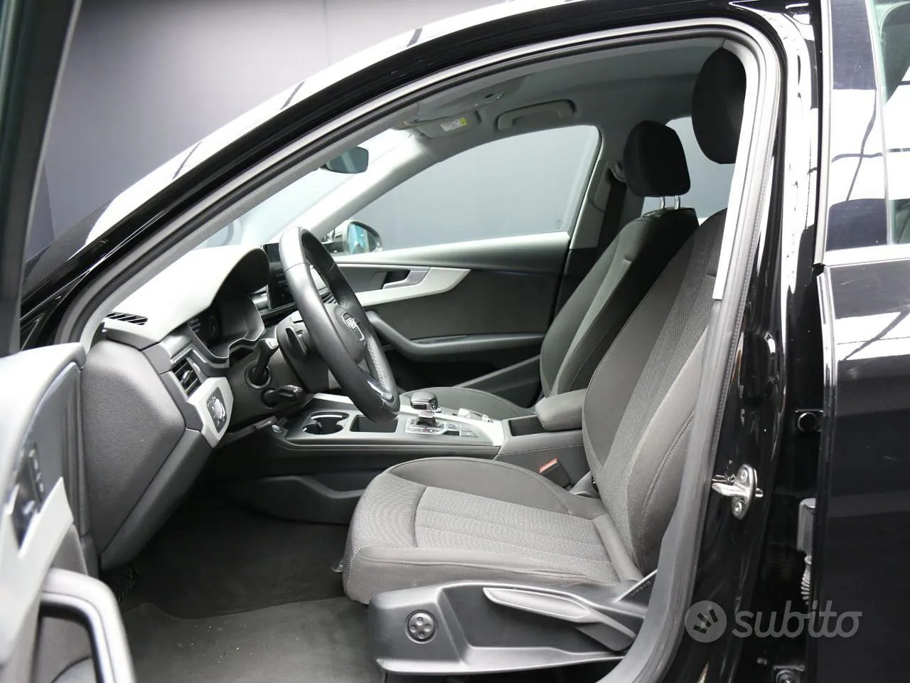 Audi A4 Avant 2023 photo 5
