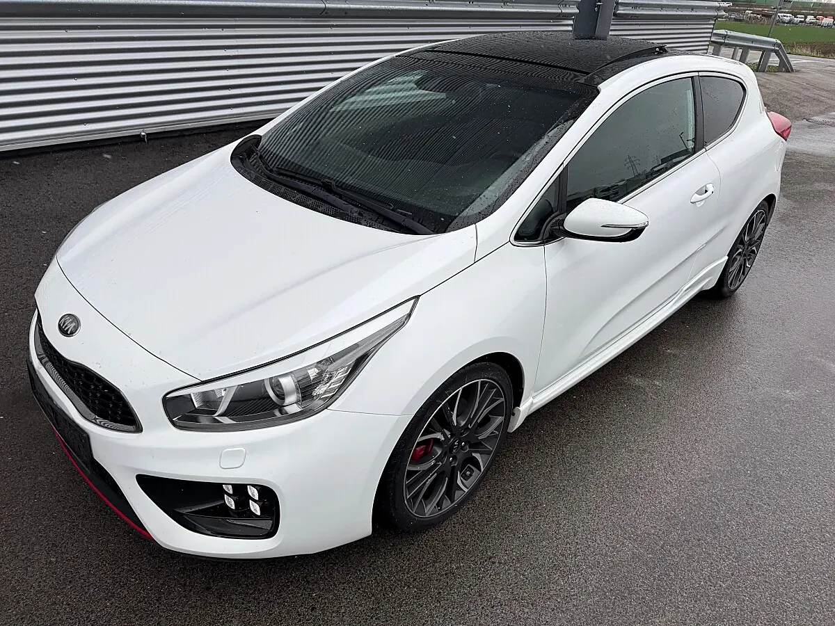 Kia Proceed