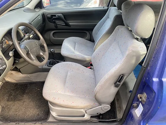 Volkswagen Polo 1995 photo 3