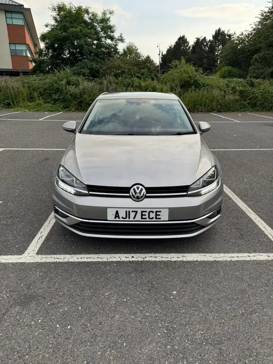 Volkswagen Golf 2017 photo 2