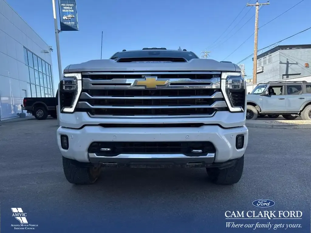Chevrolet Silverado 3500 2025 photo 2