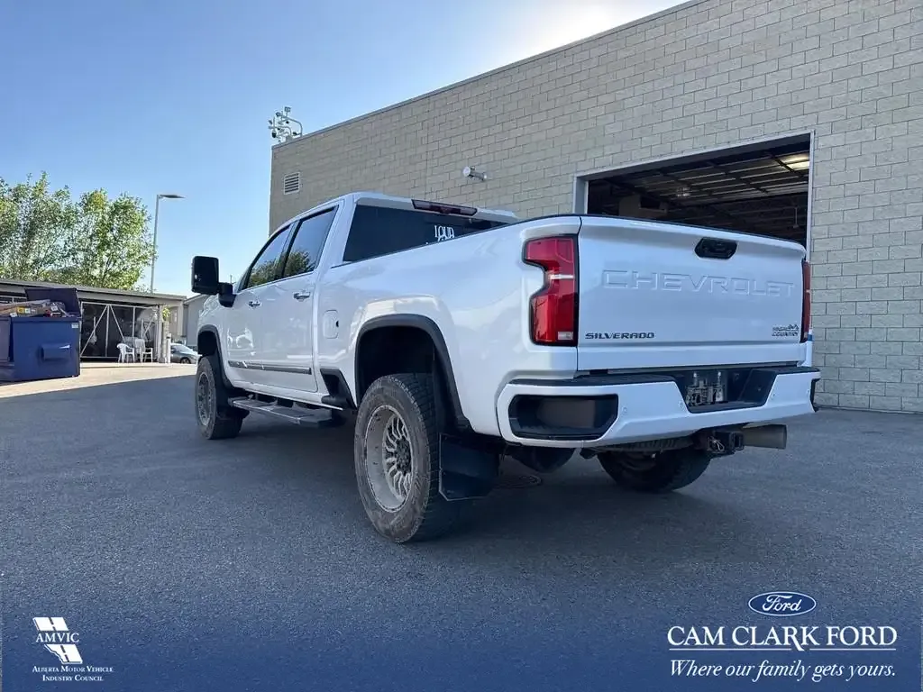 Chevrolet Silverado 3500 2025 photo 4