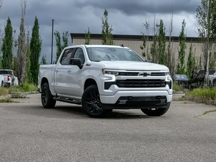 Chevrolet Silverado 1500 2024 photo 2
