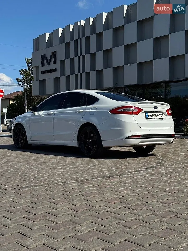 Ford Fusion 2015 photo 5