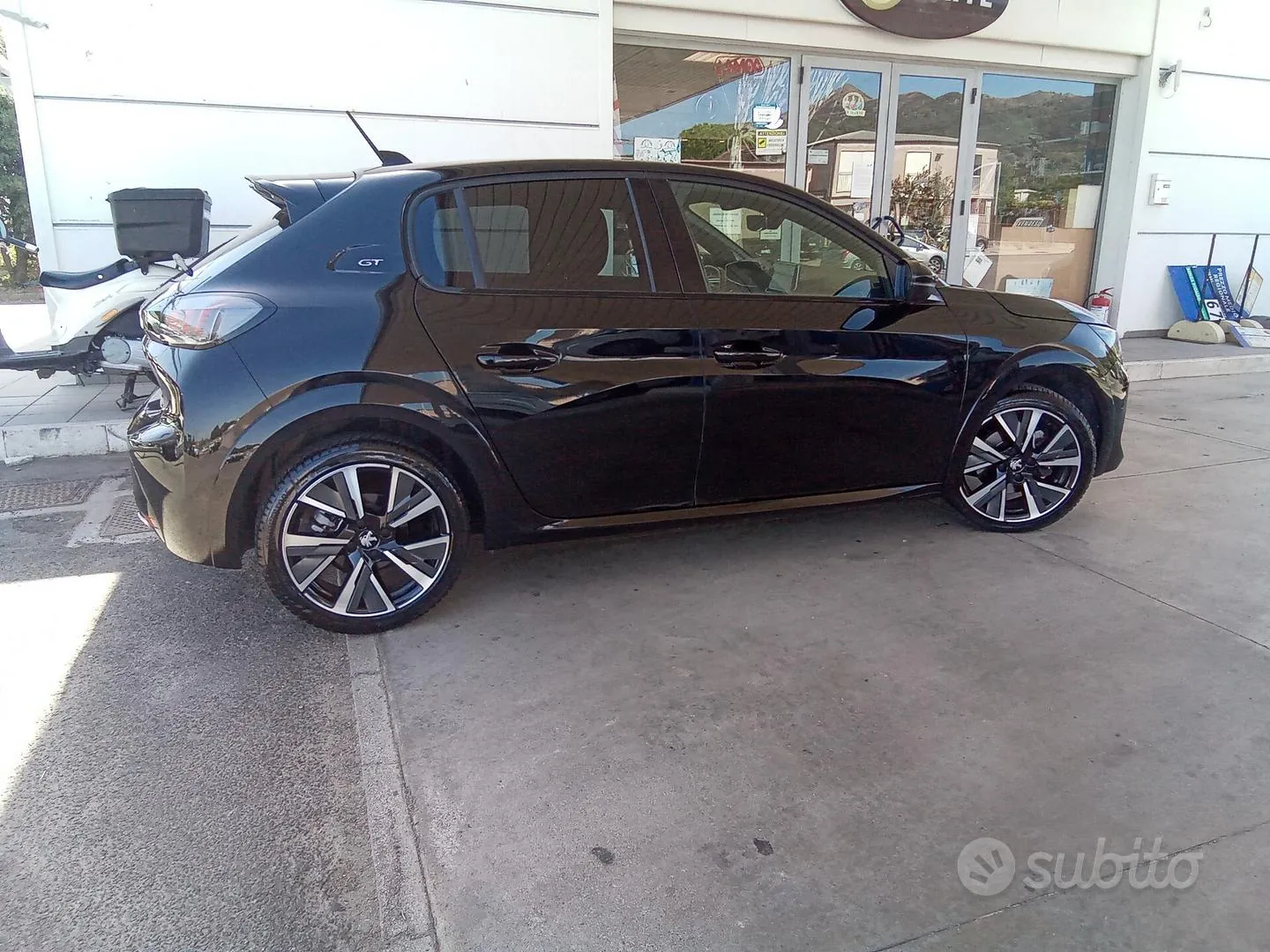 Peugeot 208 2022 photo 5