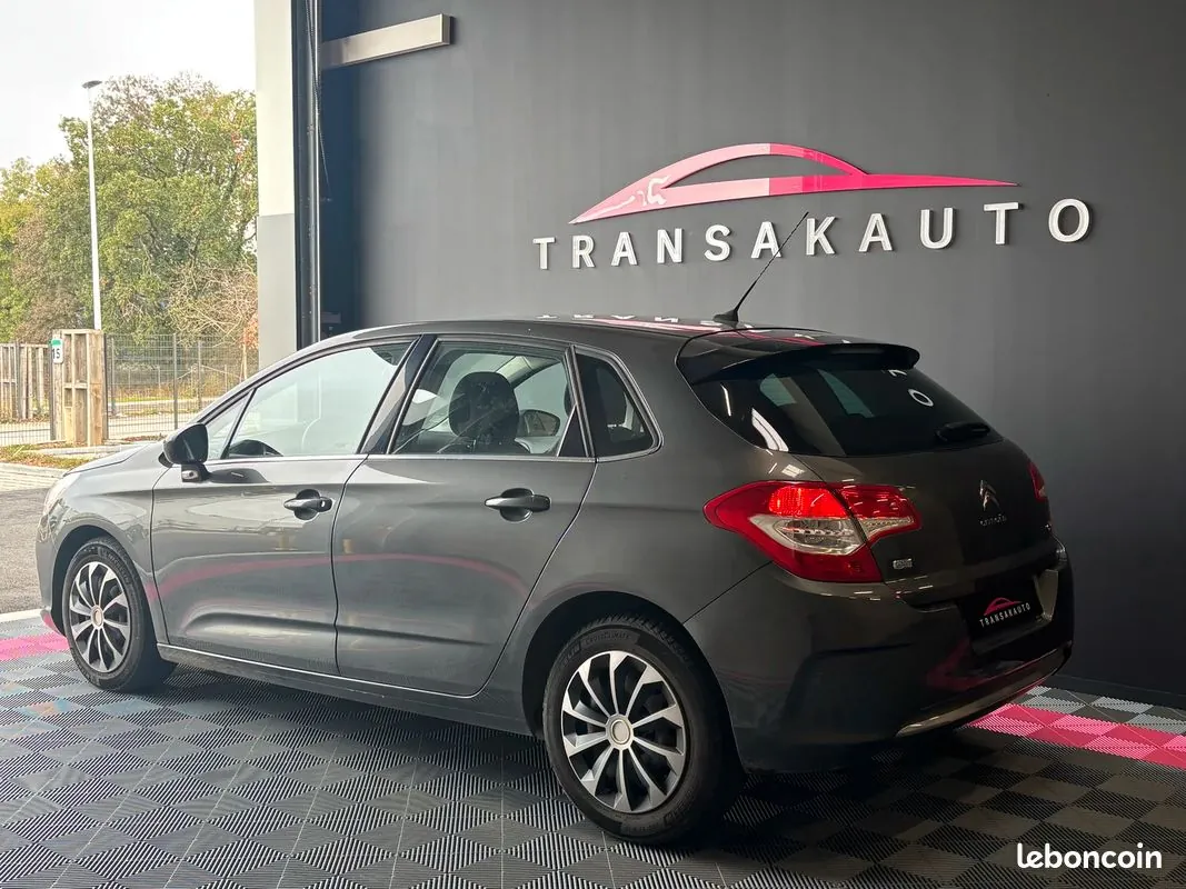 Citroen C4 2013 photo 4
