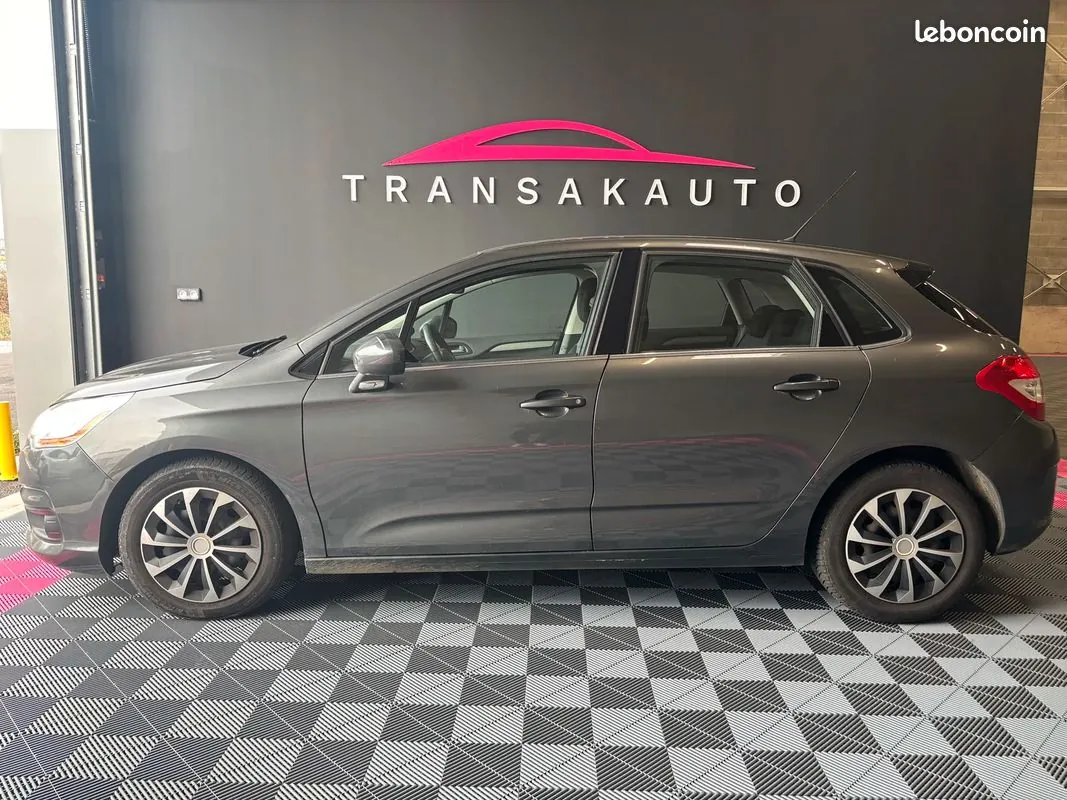 Citroen C4 2013 photo 3