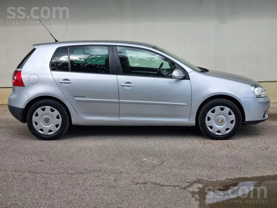 Volkswagen Golf 5 2008 photo 4